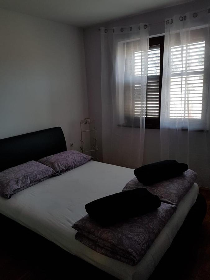 Apartment Noa Пула Екстериор снимка