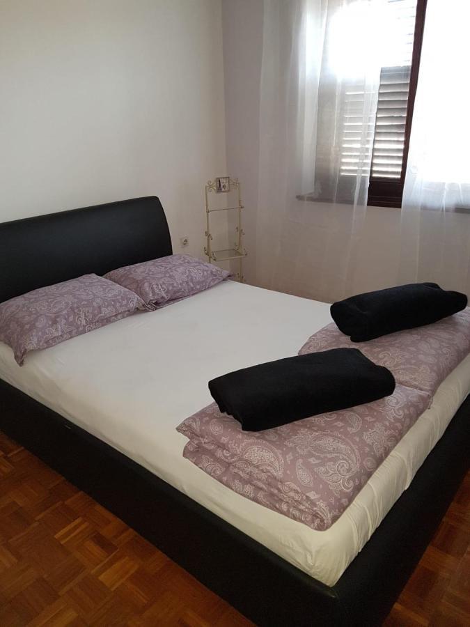 Apartment Noa Пула Екстериор снимка