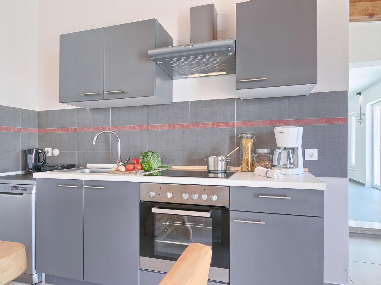 Apartment Noa Пула Екстериор снимка