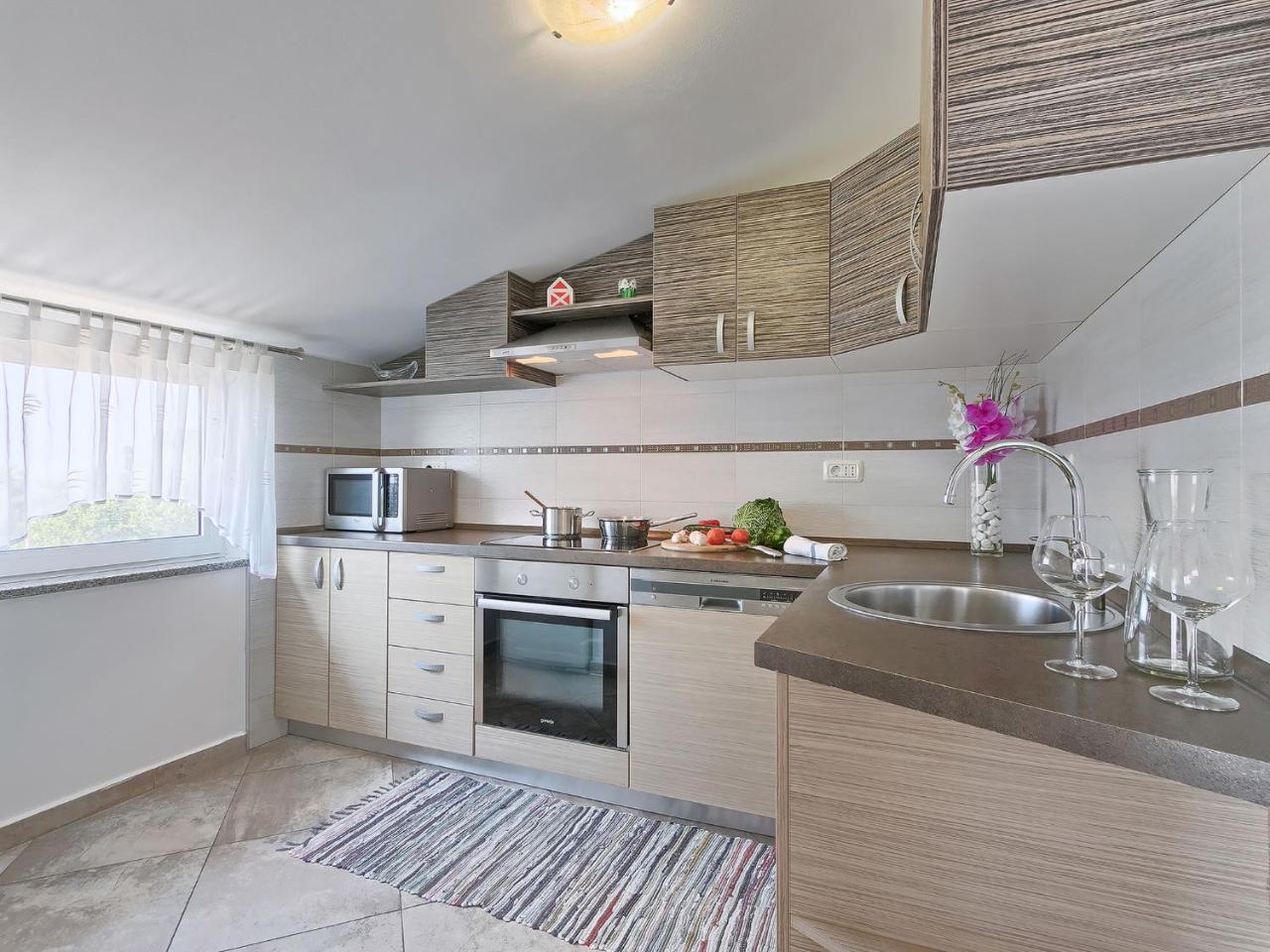 Apartment Noa Пула Екстериор снимка