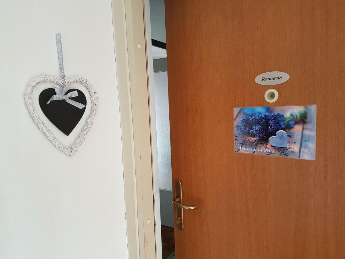 Apartment Noa Пула Екстериор снимка